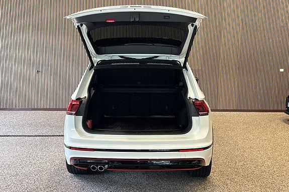 Volkswagen Tiguan 9 of 11