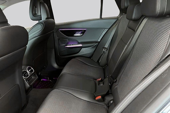 Mercedes-Benz C300 e 9 of 18
