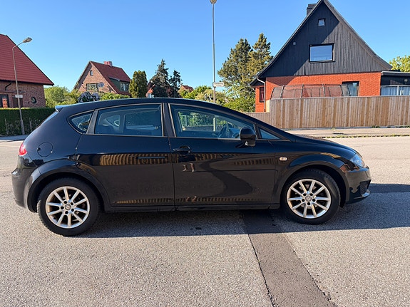 Seat Leon 5 of 5