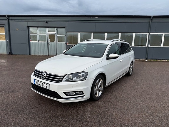 Volkswagen Passat 2 of 5