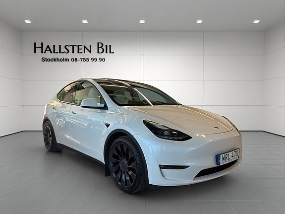 Tesla Model Y 4 of 21