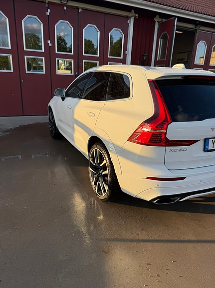 Volvo XC60 3 of 6