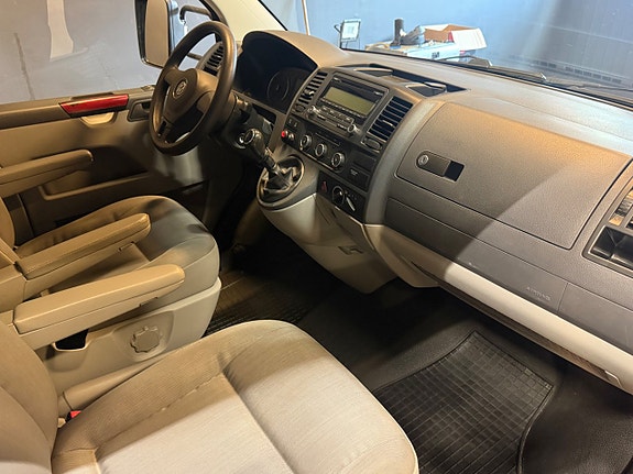Volkswagen Transporter 14 of 17