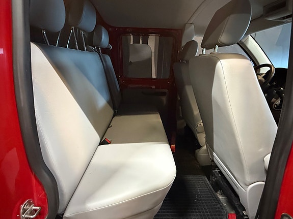 Volkswagen Transporter 16 of 17