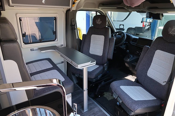 Ahorn Van 620 - Renault 150hk - Automat - drag långbädd-2020 10 of 12