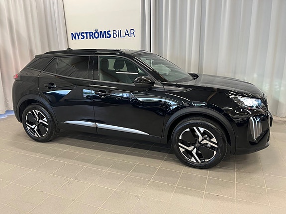 Peugeot 2008 2 of 5