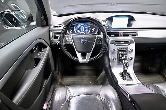 Volvo XC70 15 of 22