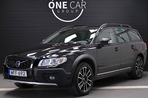 Volvo XC70 2 of 5
