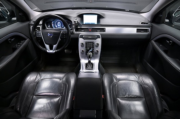 Volvo XC70 14 of 22