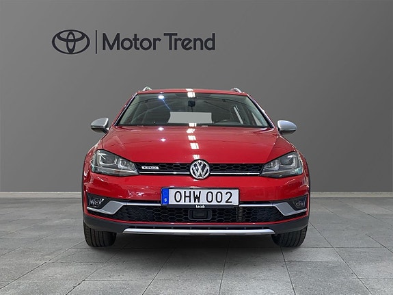 Volkswagen Golf Alltrack 5 of 5