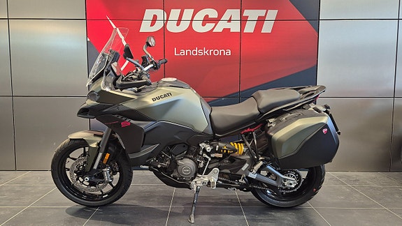 Ducati Multistrada V2S Travel 2 of 4