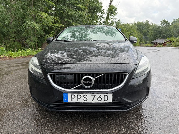 Volvo V40 5 of 5