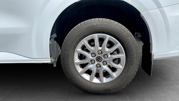 Volkswagen Transporter 6 of 15