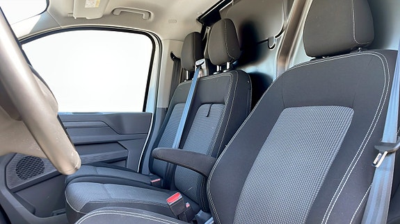 Volkswagen Transporter 12 of 15