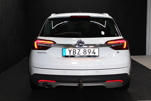 Opel Insignia Country Tourer 5 of 5