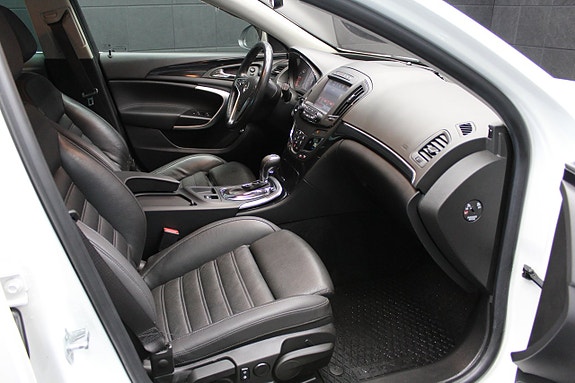 Opel Insignia Country Tourer 12 of 22