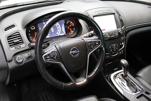 Opel Insignia Country Tourer 11 of 22