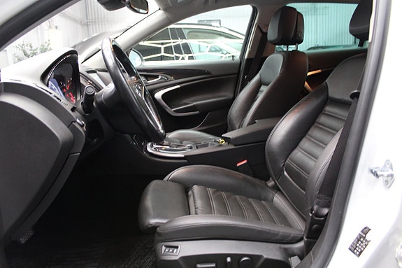 Opel Insignia Country Tourer 9 of 22