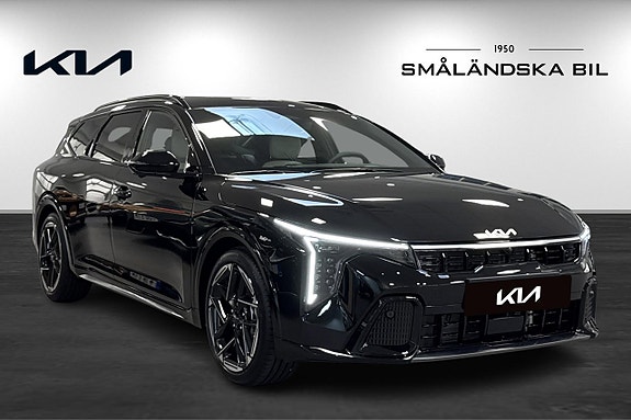 Kia K4 3 of 5