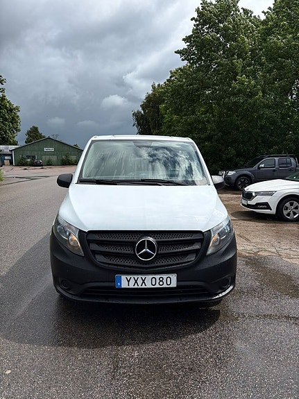Mercedes-Benz Vito 111