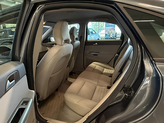 Volvo S40 20 of 20