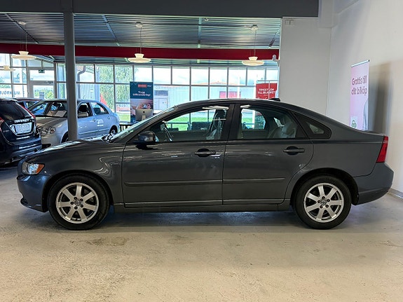 Volvo S40 5 of 5