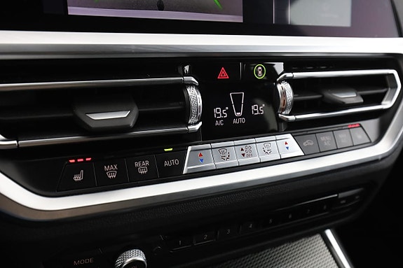 BMW 330e 28 of 30