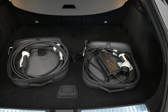 Mercedes-Benz GLC300 de 24 of 27