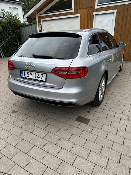 Audi A4 4 of 5