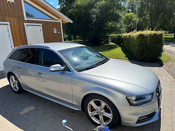 Audi A4 2 of 5