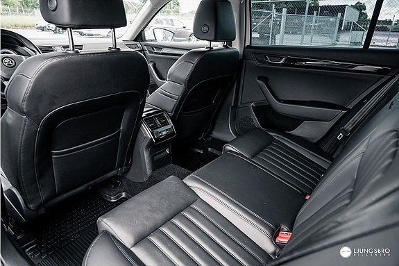 Skoda Superb 20 of 21