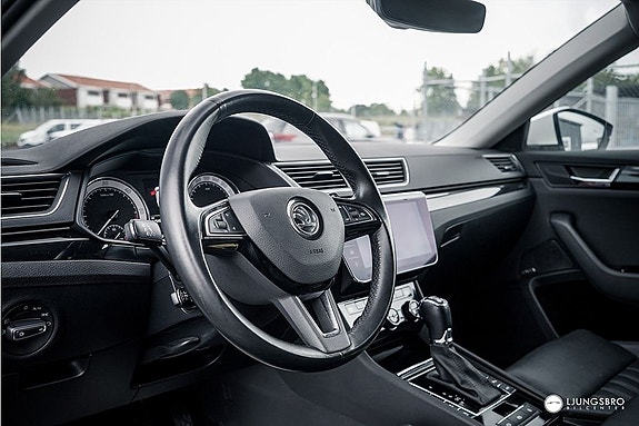 Skoda Superb 11 of 21