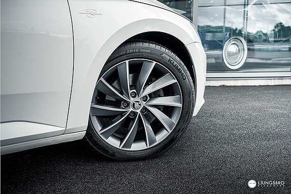 Skoda Superb 4 of 5