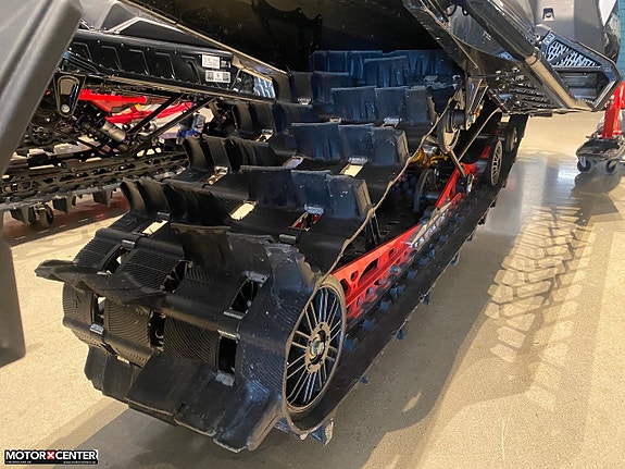 Polaris 850 MTRX SWB ASLT 146 *Öhlinsdämpare 4 of 6