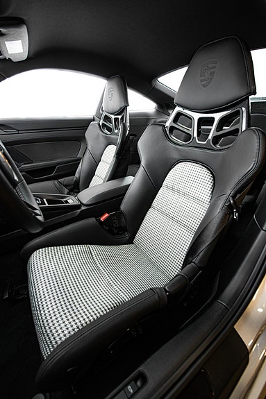 Porsche 992 12 of 30