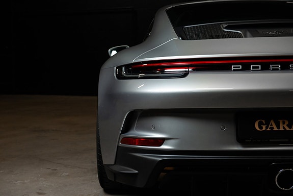 Porsche 992 28 of 30