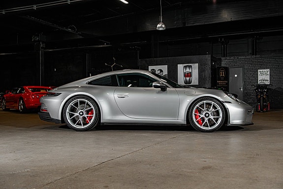 Porsche 992 6 of 30