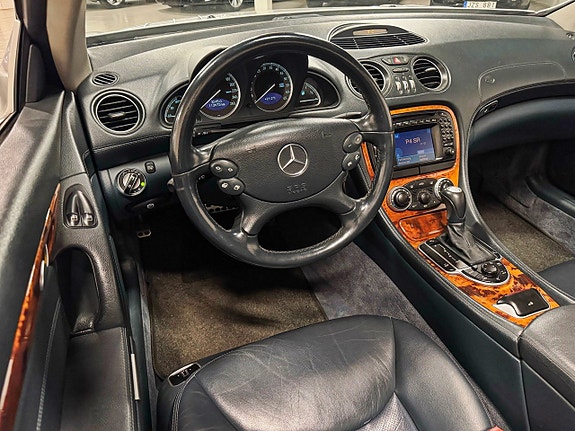 Mercedes-Benz SL500 2 of 5