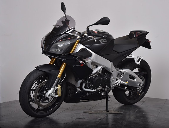 Aprilia TUONO V4R 3 of 19