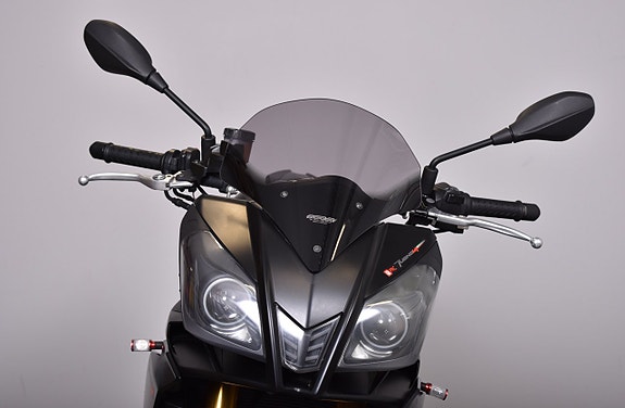 Aprilia TUONO V4R 18 of 19