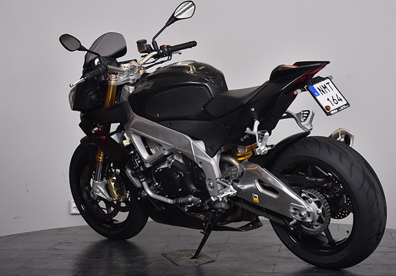 Aprilia TUONO V4R 5 of 19