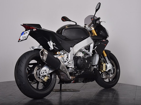 Aprilia TUONO V4R 7 of 19