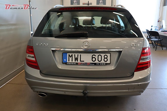 Mercedes-Benz CLC220 4 of 5