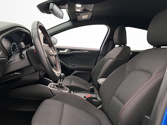 Ford Focus 10 of 30