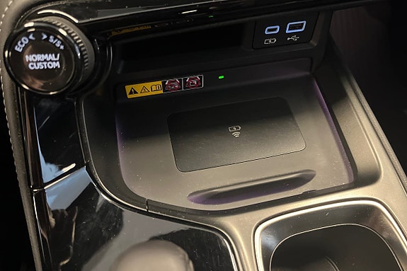 Lexus NX350h 19 of 25