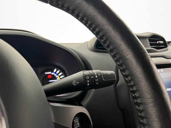Jeep Renegade 18 of 30