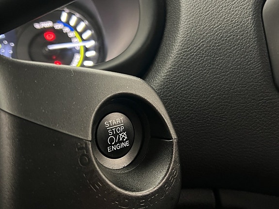 Jeep Renegade 23 of 30