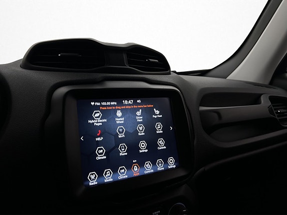Jeep Renegade 22 of 30
