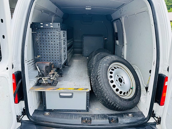 Volkswagen Caddy Maxi 7 of 15