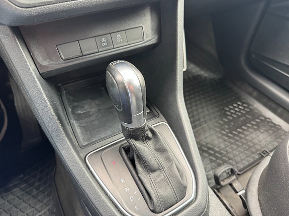 Volkswagen Caddy Maxi 12 of 15
